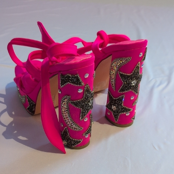 Azalea Wang Pink Women's Sandals - Picture 5 of 8
